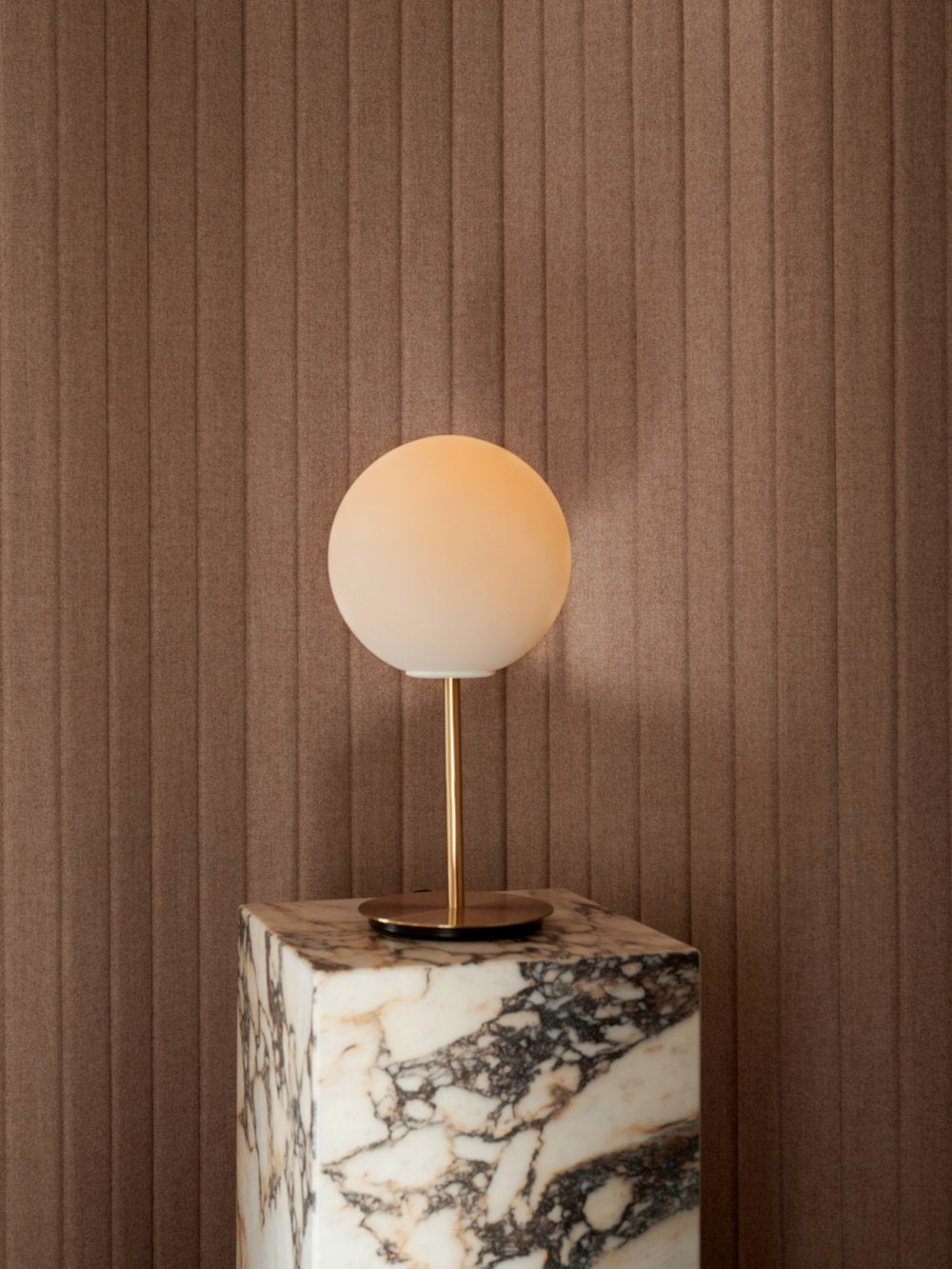 TR Table Lamp