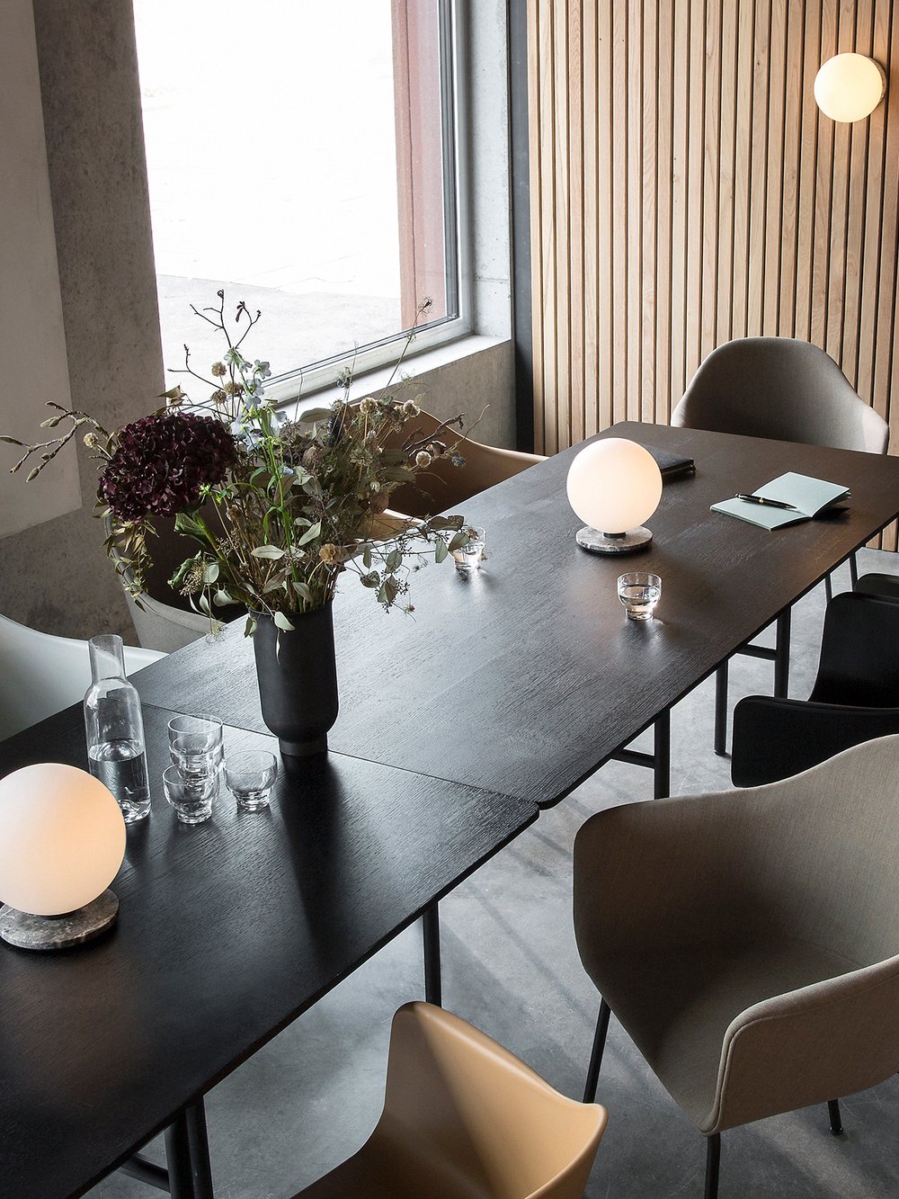 TR Lamp - Table/Wall