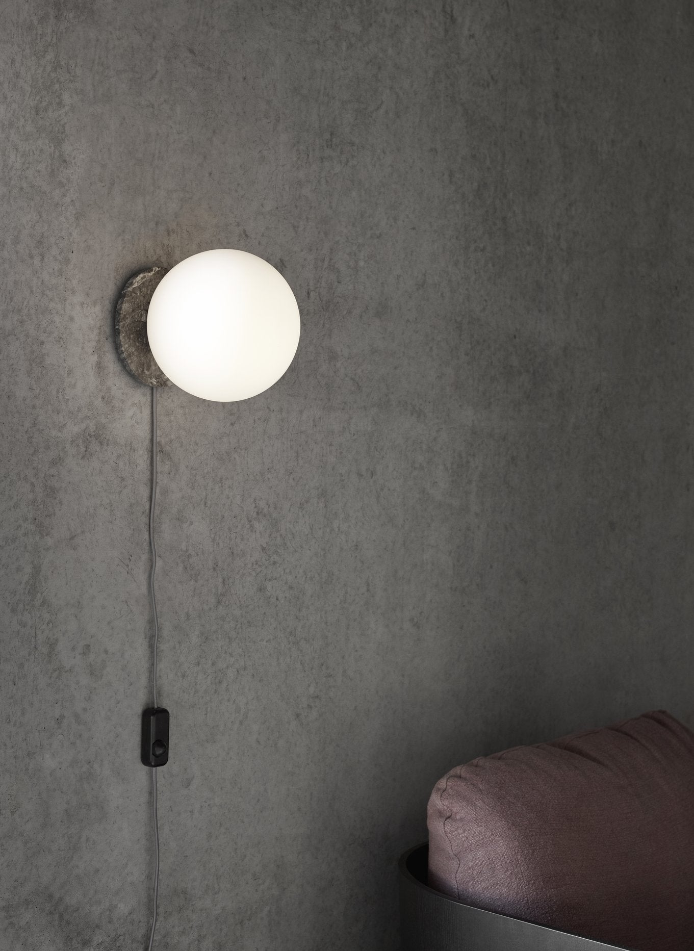 TR Lamp - Table/Wall
