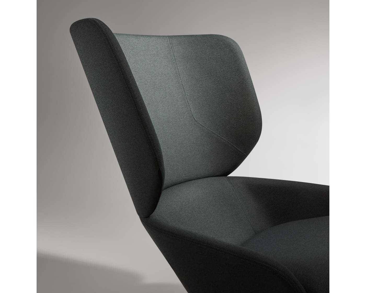 Heads Up Swivel Lounge Chair